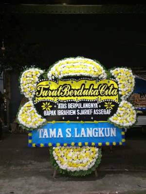 Papan Bunga Duka di Morobongo